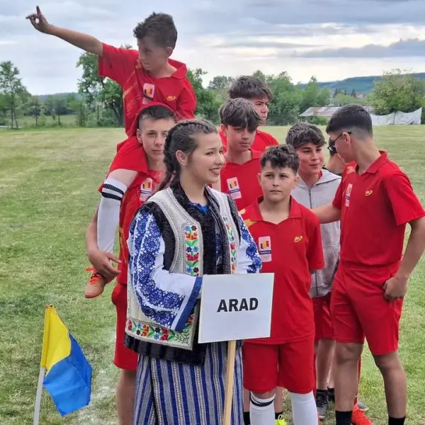 echipa oina baieti almas1