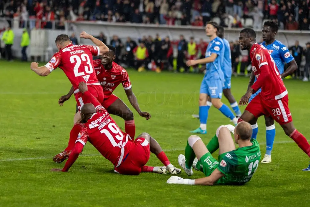 inquam photo bucuresti fotbal superliga play out dinamo bucuresti uta arad 12 mai 2024 260919