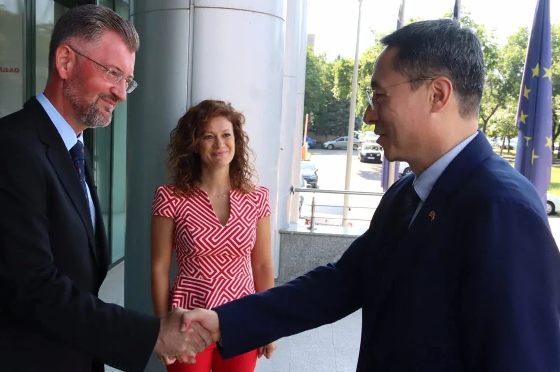 andrei ando ambasadorul han chunlin