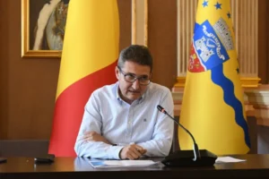 unele școli arădene folosesc catalogul