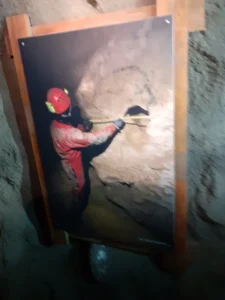 grota ursului moneasa5
