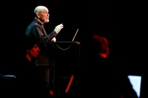 john malkovich a revenit