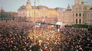 istoria e o curvă iar politica