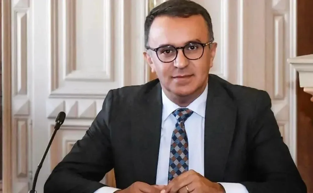 Ilie cheșa, fostul viceprimar al aradului, soția sa și asociatul lor au încheiat acorduri de recunoaștere a vinovăției în dosarul parchetului european vizând frauda cu fonduri ue | toți trei au acceptat condamnări cu suspendare 3 ilie chesa