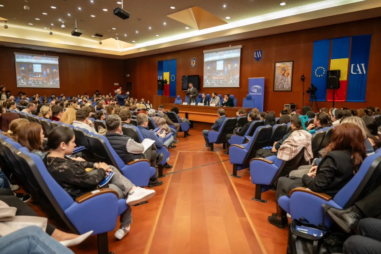 studenții universității „aurel vlaicu”