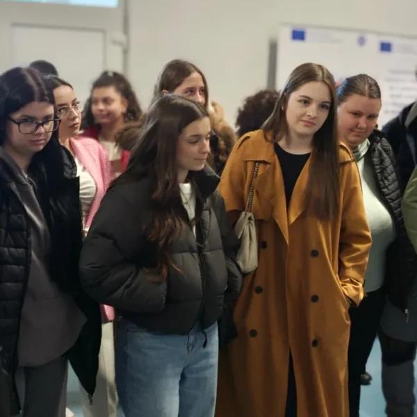 targul educatiei uvvg 2