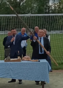 teo jusca si primarul abrudan