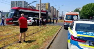 accident tramvai masina vlaicu pr