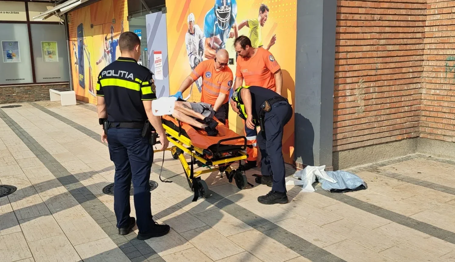 doi tineri au fost transportați