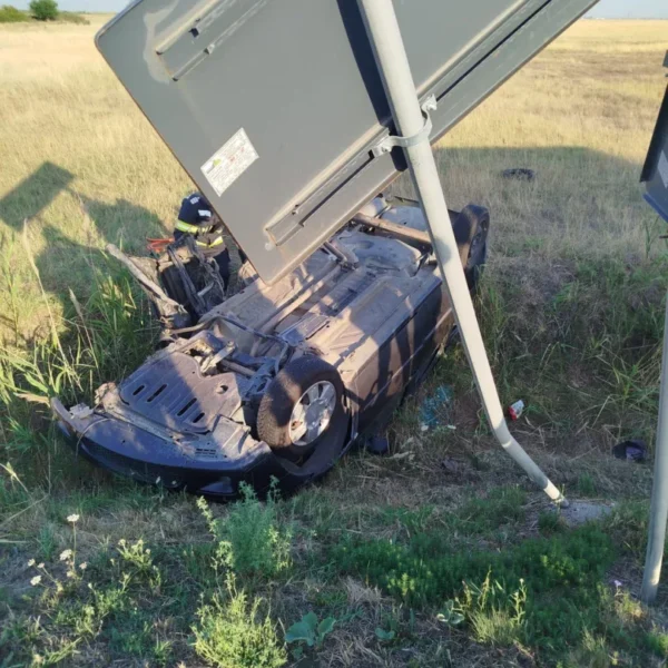 Accident între nădab și șimand, cu două autoturisme implicate | isu: „posibil victimă încarcerată” 5 accident nadab simand4