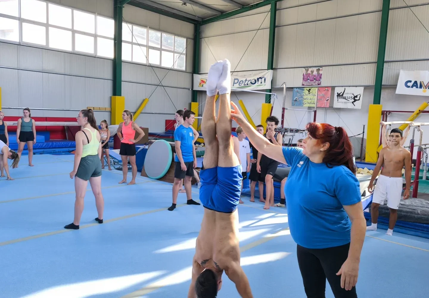 cantonament internațional de gimnastică