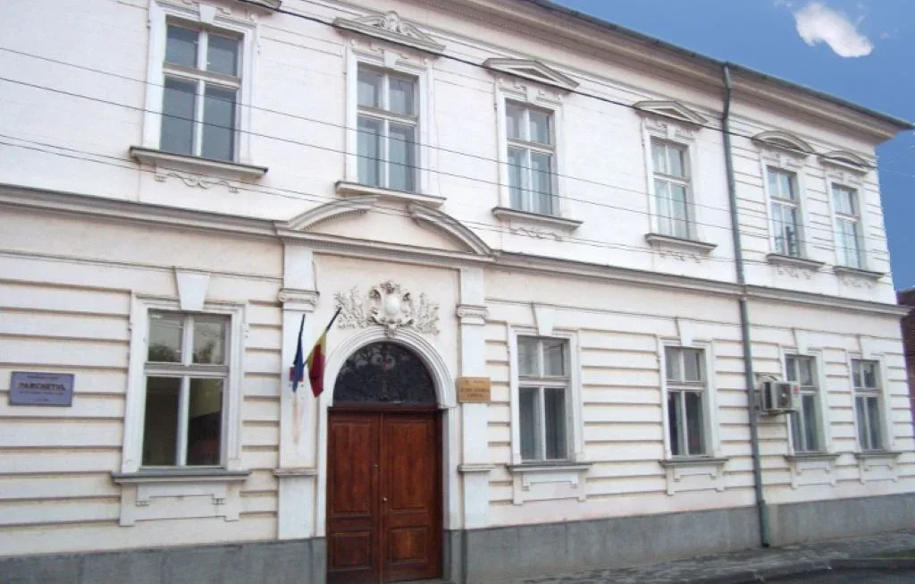 Lipova | agresiune la târgul de la „maria radna” organizat de sfânta maria | bătăușii au fost arestați preventiv 10 judecatorialipova front