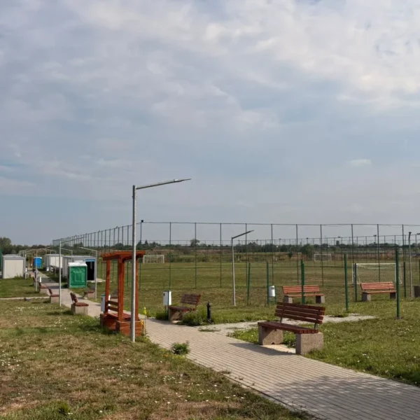 Zona mărului „revitalizată” | un alt proiect prin care s-au sifonat milioane și s-a construit nimic 41 parc chinologic marului3