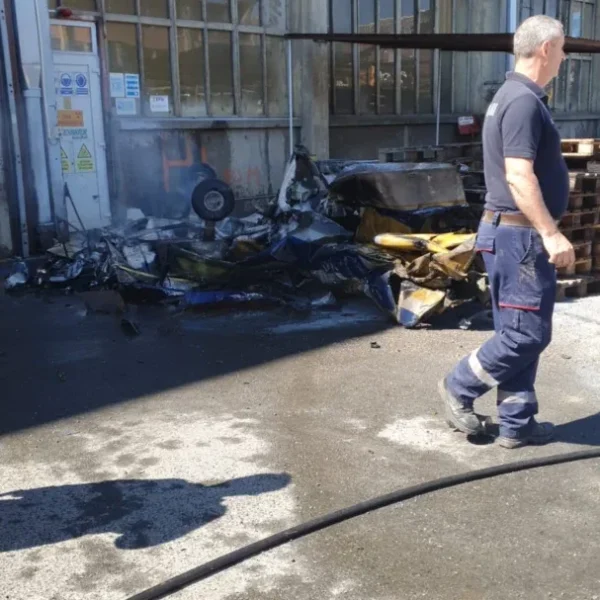 Actualizare 5 | un procuror de curte de apel anchetează cazul avionului prăbușit | aias a desemnat o comisie de investigație | oficiile funerare ale victimelor... 8 planor prabusit1