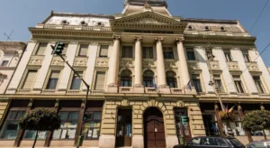 începe confirmarea locurilor pentru candidații