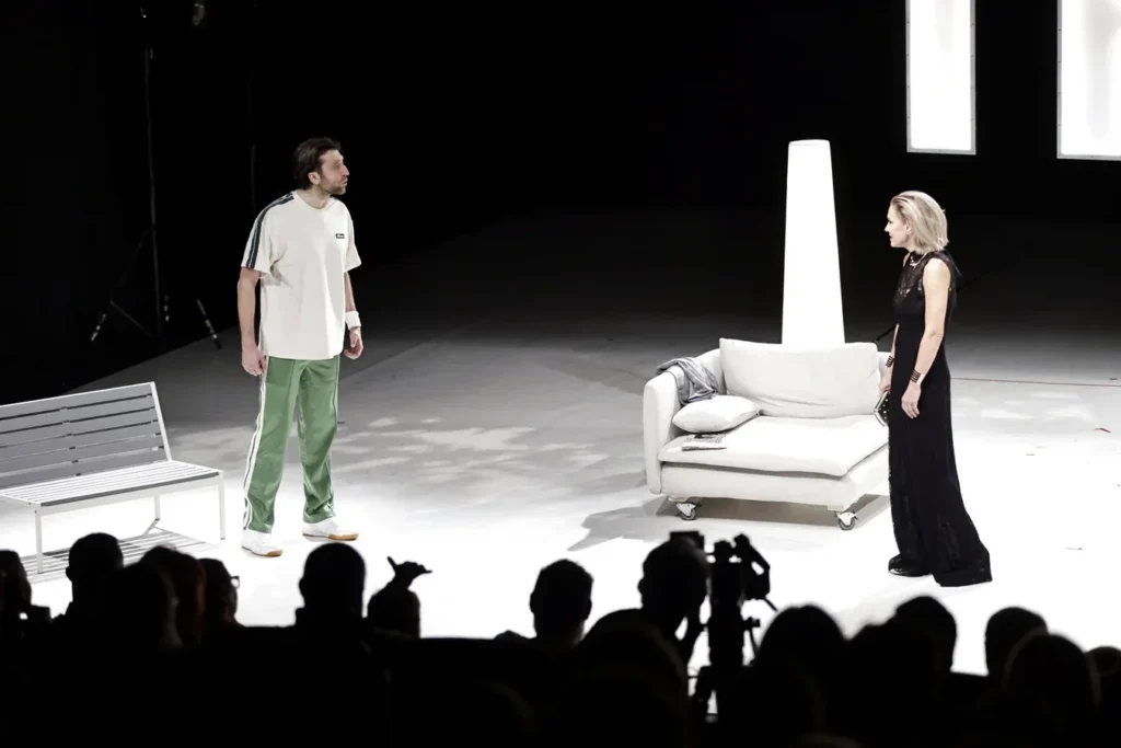 La teatrul național din timișoara a început o nouă stagiune 3 adevarul premiera14