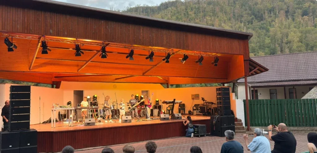 Oktoberfest preview la moneasa – două seri pline de energie și voie bună în compania trupelor rock arădene 5 moneasa