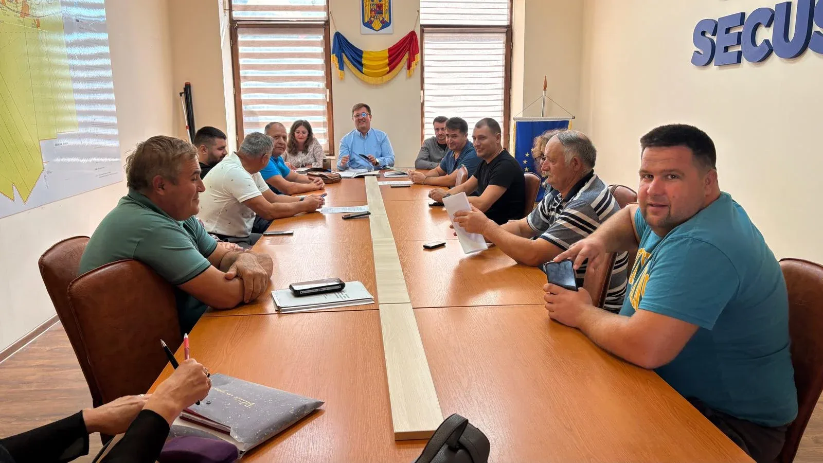 Actualizare | alt punct de vedere după bătaia „bestială” de la secusigiu | peti barb – președinte club „banatul” arad: „dacă trebuia cineva să-l bată pe vâlceanu, aceia am fi fost noi! ” decizia comisiei de disciplină a a. J. F. 4 secusigiu primaria 2