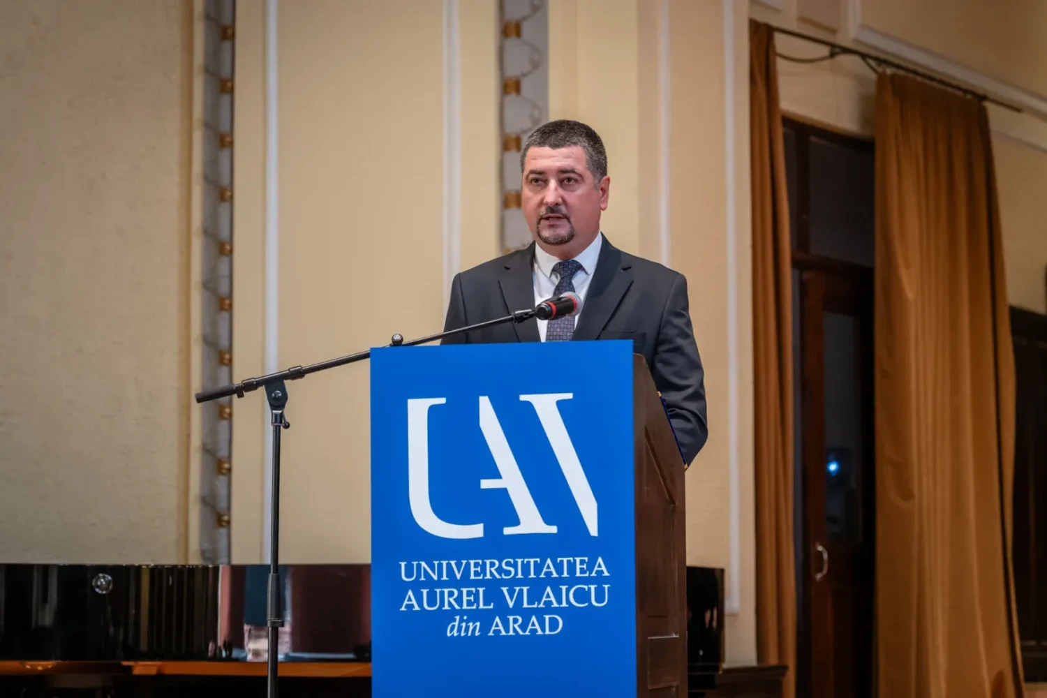 uav a deschis anul universitar