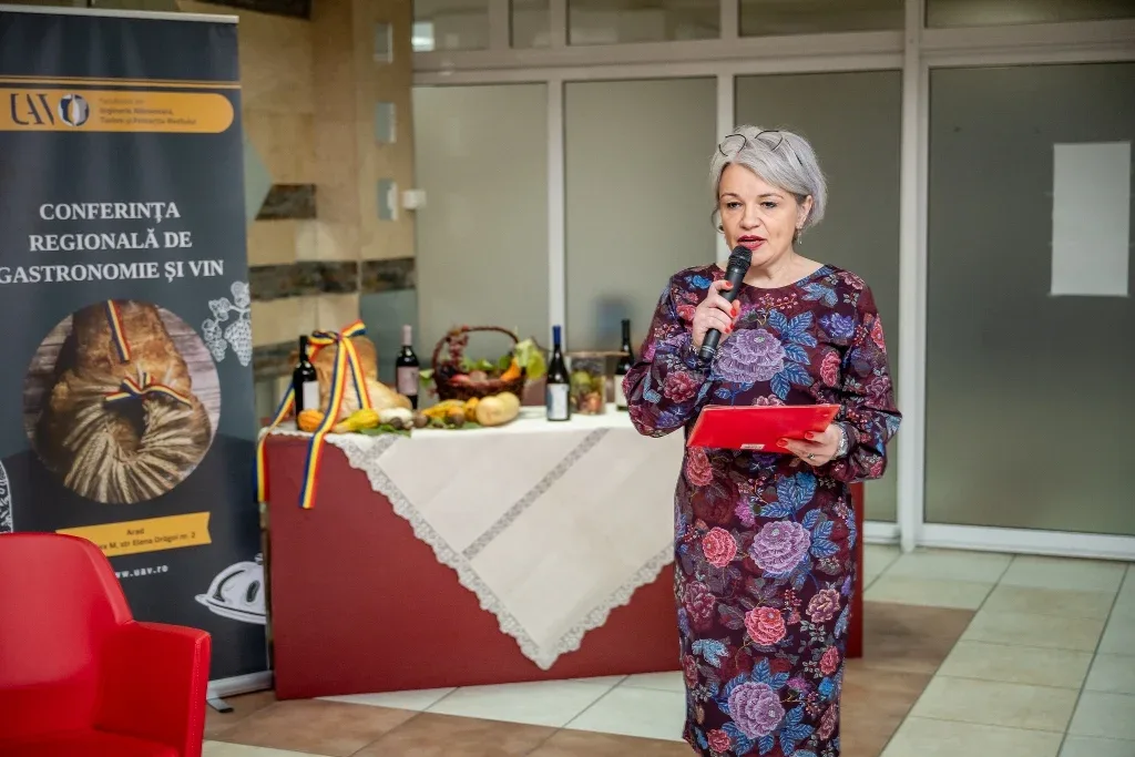 conferinta gastronomie uav12