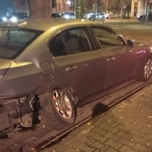 Actualizare 3 | haos pe „preparandiei” | drăguşan bianco lorin, tânărul din gurahonț care a fugit de polițiști, lovind patru mașini pe strada preparandiei, a fost arestat preventiv 3 preparandiei 1