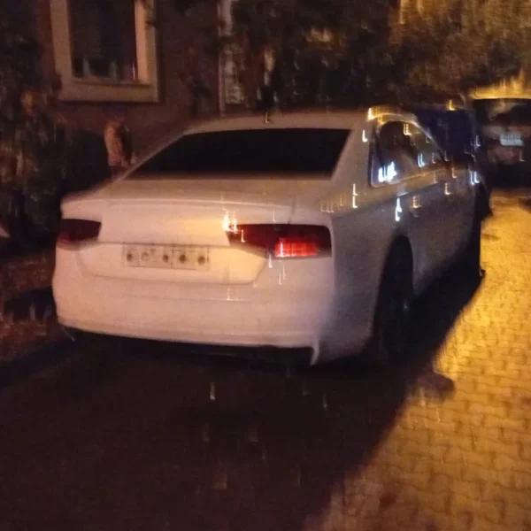 Actualizare 3 | haos pe „preparandiei” | drăguşan bianco lorin, tânărul din gurahonț care a fugit de polițiști, lovind patru mașini pe strada preparandiei, a fost arestat preventiv 2 preparandiei 2