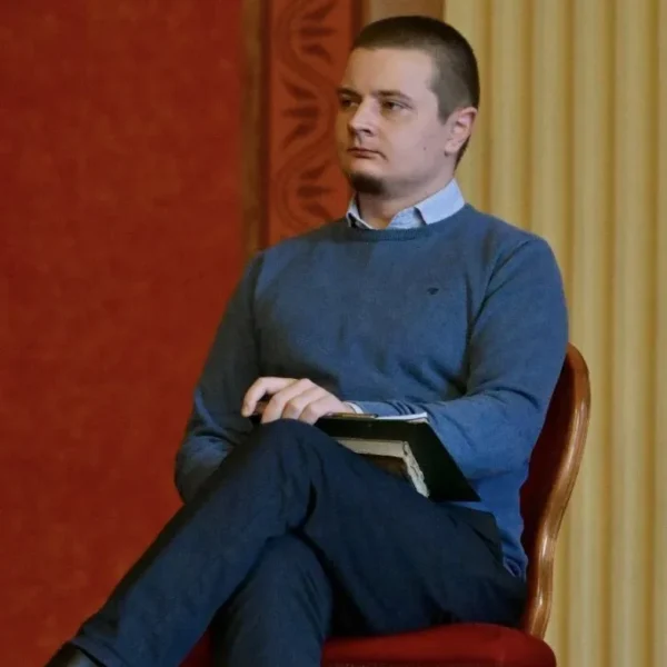 Recit all – pentru o poezie mai aproape de liceeni, la „moise nicoară” 8 584406465 1342372117681564 4860385368919271917 n