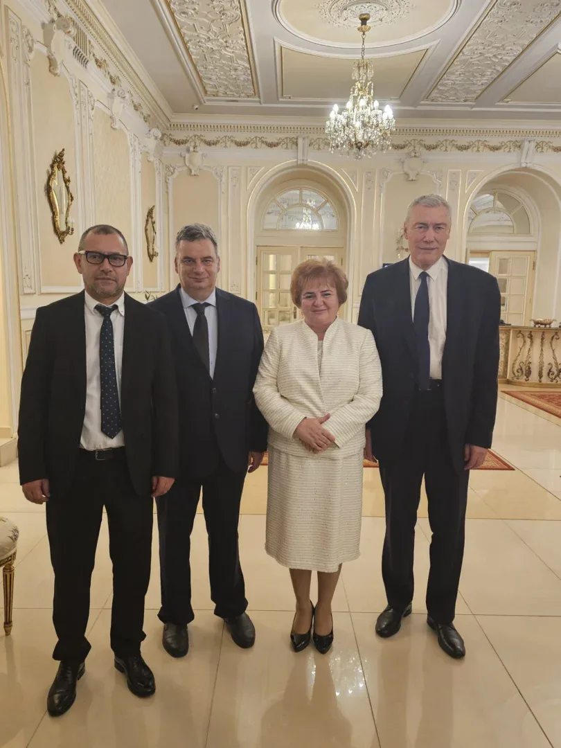 Autori arădeni - premiați la academia română 4 academia romana 4