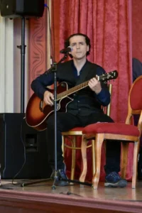 Recit all – pentru o poezie mai aproape de liceeni, la „moise nicoară” 9 cristian bordas