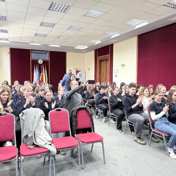 Pledoarie pentru excelență, la colegiul național „preparandia-dimitrie țichindeal” 5 conferinta peda2