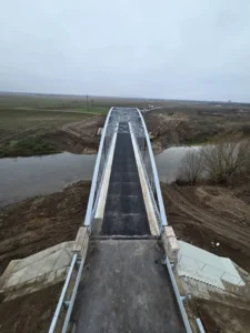 se redeschide circulația pe podul