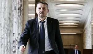 ministrul educației daniel david și-a