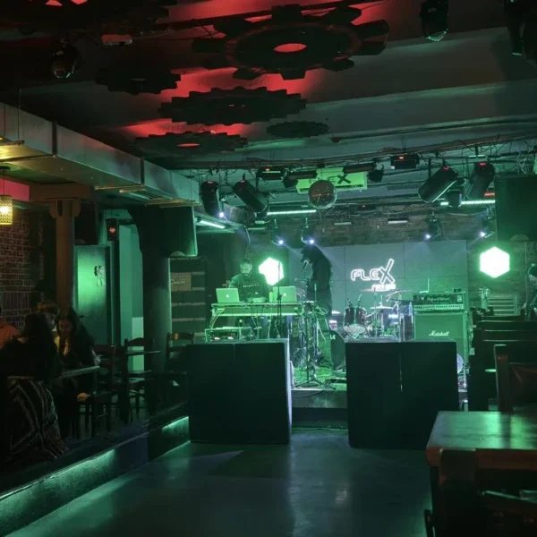 Aradul e tare la rock: chiar b-ton! 3 flex arad