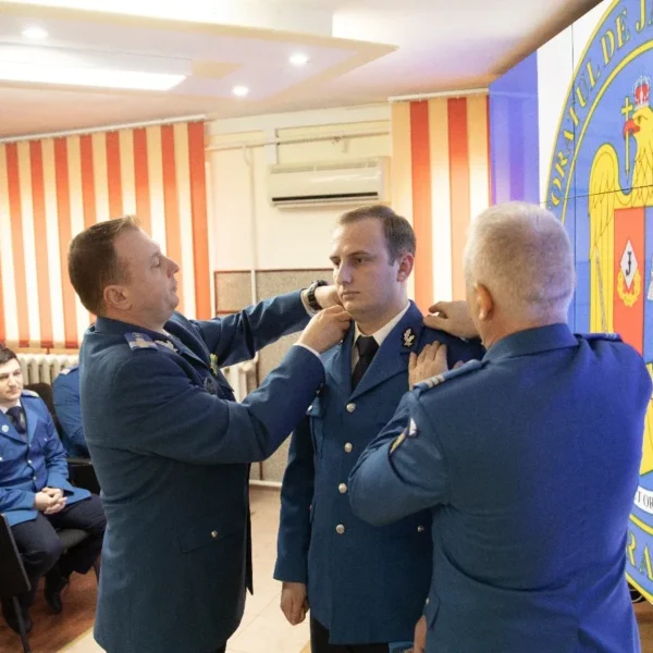Avansări în grad la inspectoratul de jandarmi județean arad, cu ocazia zilei naționale a româniei 2 avansare in grad dec 2025 jandarmeria arad1