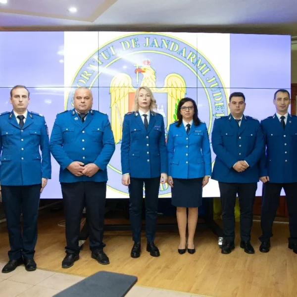 Avansări în grad la inspectoratul de jandarmi județean arad, cu ocazia zilei naționale a româniei 5 avansare in grad dec 2025 jandarmeria arad4