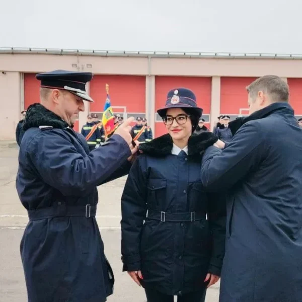 Avansări în grad la inspectoratul pentru situații de urgență arad 9 avansari in grad 2 dec 2025 isu arad8