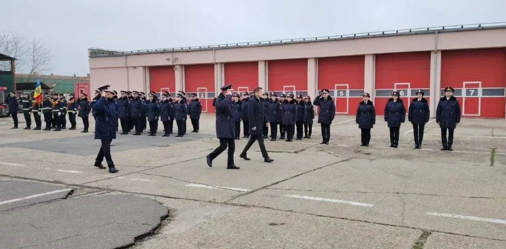 Avansări în grad la inspectoratul pentru situații de urgență arad 1 avansari in grad 2 dec 2025 isu arad pr