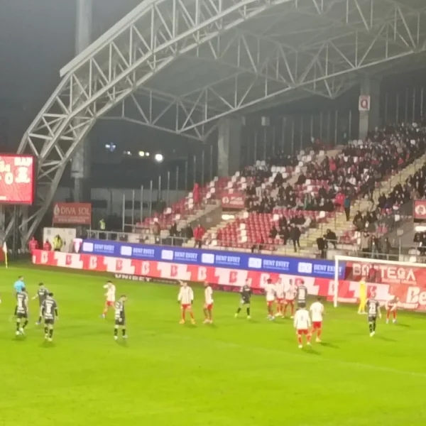 Furați, nefurați, dar oaspeții și-au dorit mai mult victoria | uta – rapid 1-2 (1-1) 5 4 11