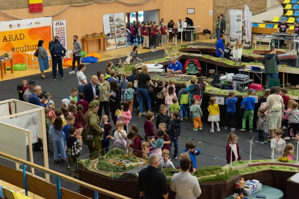 Număr record de vizitatori la complexul muzeal arad în 2025 14 cu trenul la arad