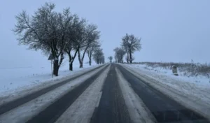zeci de utilaje de deszăpezire