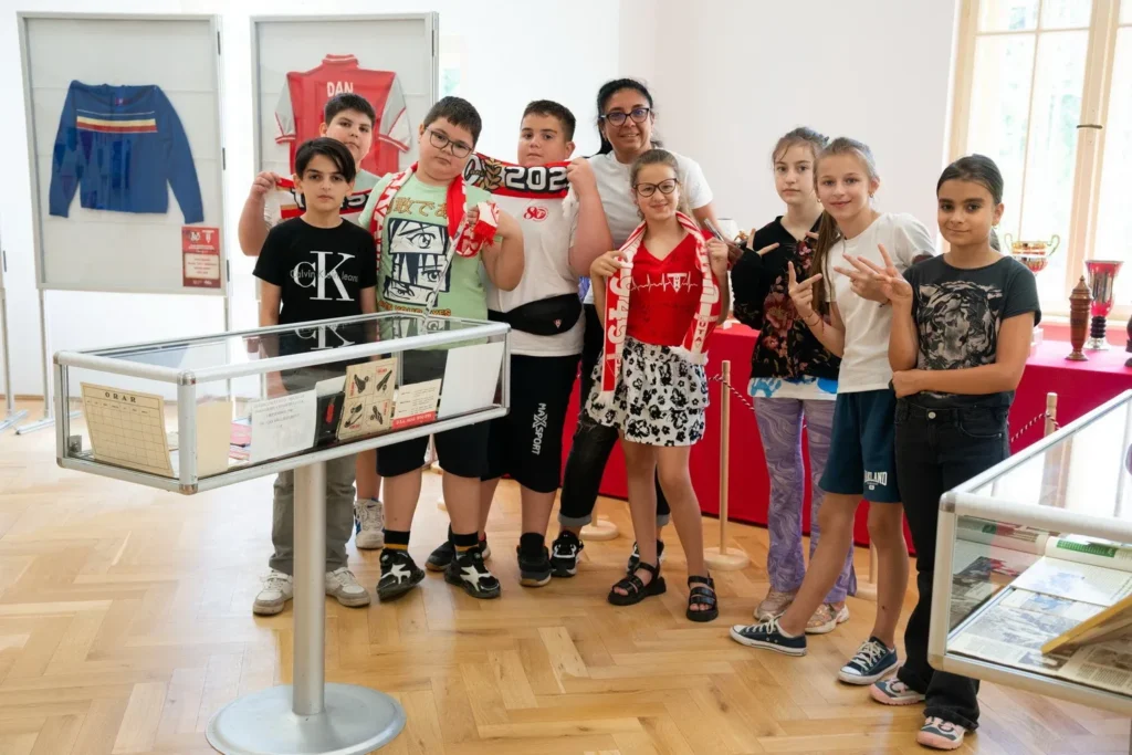 Număr record de vizitatori la complexul muzeal arad în 2025 9 uta 80 de ani grupuri scolare