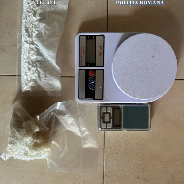 Doi bărbați reținuți cu propunere de arestare după ce au fost prinși în flagrant, în timișoara, tranzacționând aproape 4 kg de droguri 2 whatsapp image 2026 01 28 at 12.14.46