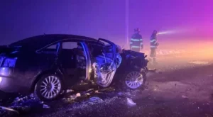 un bărbat de 32