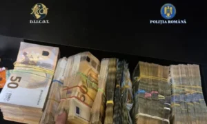 percheziții în românia