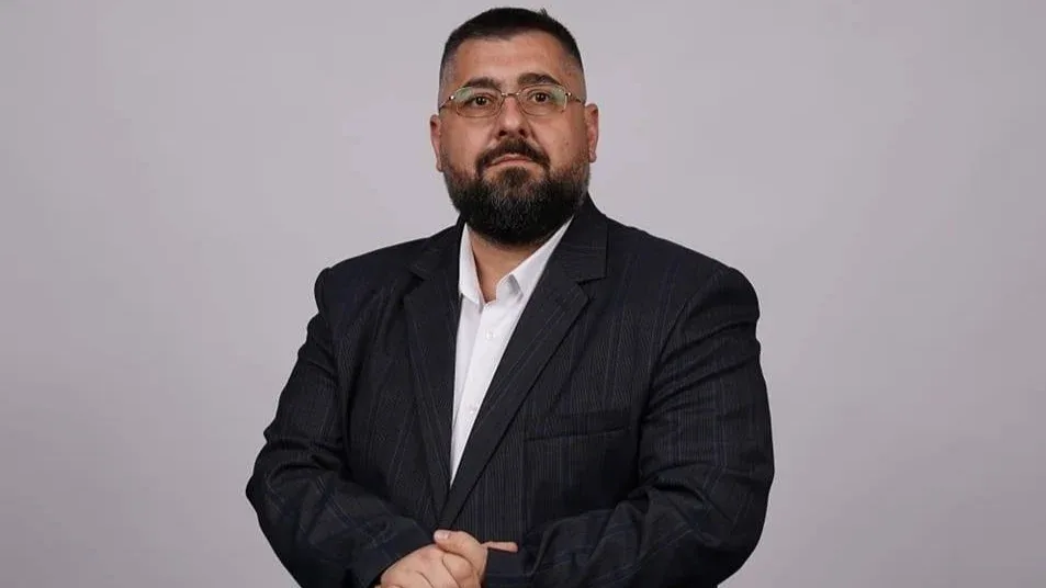 Ciprian vărșan, consilier județean aur: „apa furnizată populației din orașul ineu nu este potabilă” 5 varsan ciprian