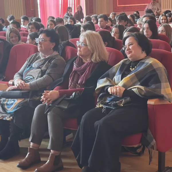 Eveniment dedicat „excelenței” la colegiul național „moise nicoară” 2 excelenta moise nicoara1