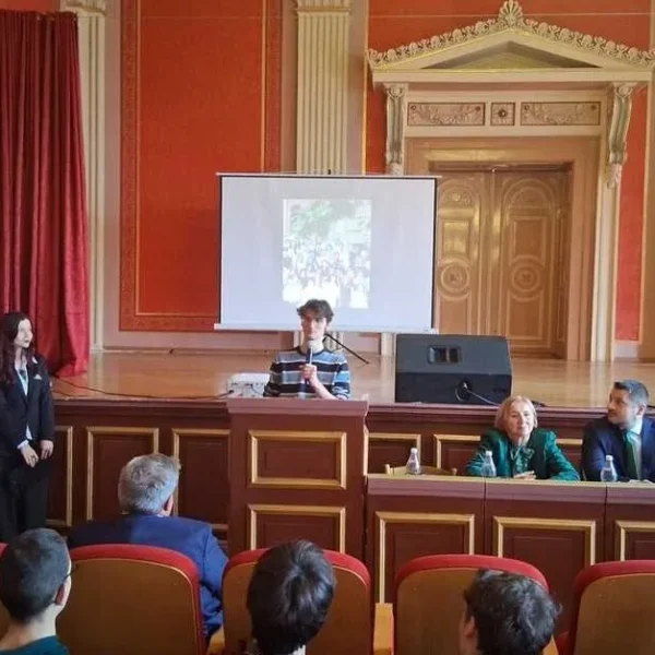 Eveniment dedicat „excelenței” la colegiul național „moise nicoară” 8 excelenta moise nicoara7 1