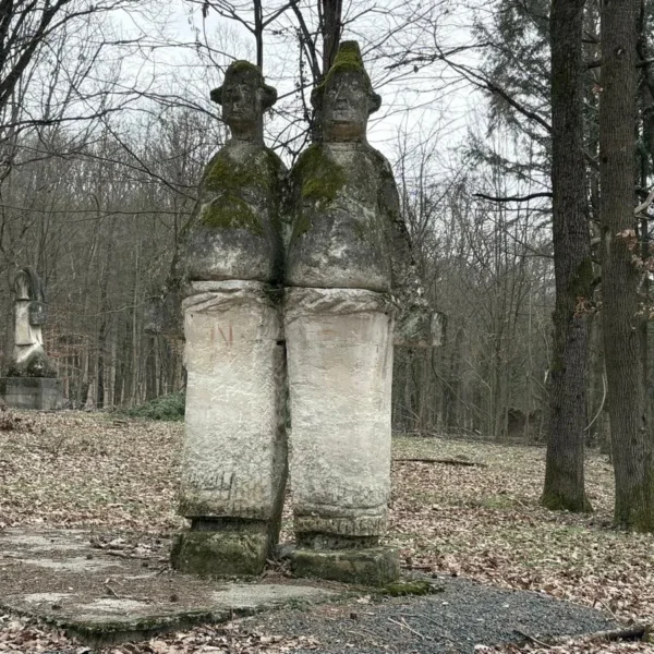 parcul de sculpturi casoaia 5
