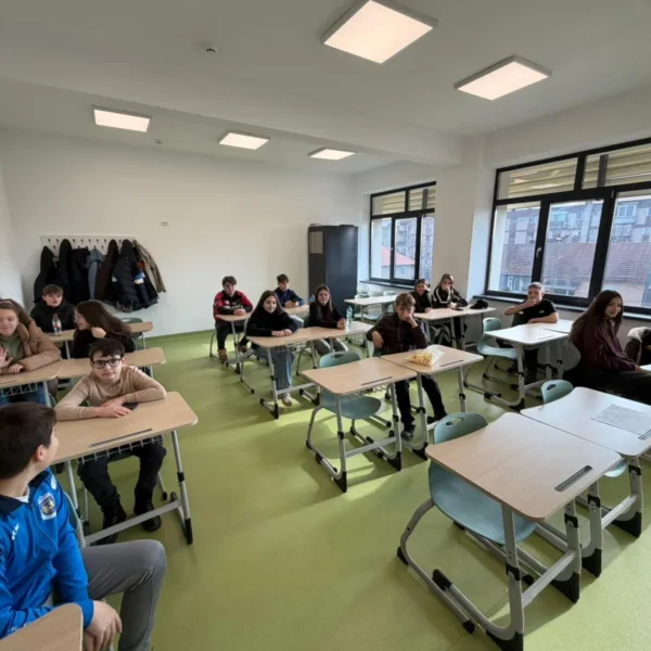 Liceul teoretic sebiș a fost inaugurat oficial după finalizarea unui proiect de reabilitare în valoare de 9. 147. 000 lei 14 liceul sebis 14