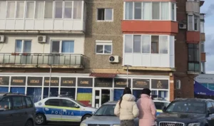 bărbat ridicat de poliție